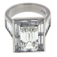 Art deco style engagement rings