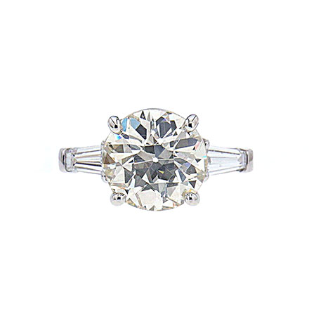 What Makes a Ring Pretty - Cut draws out a diamond’s full beauty