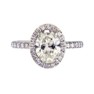Ideas to Custom-Design an Oval-Cut Diamond Engagement Ring